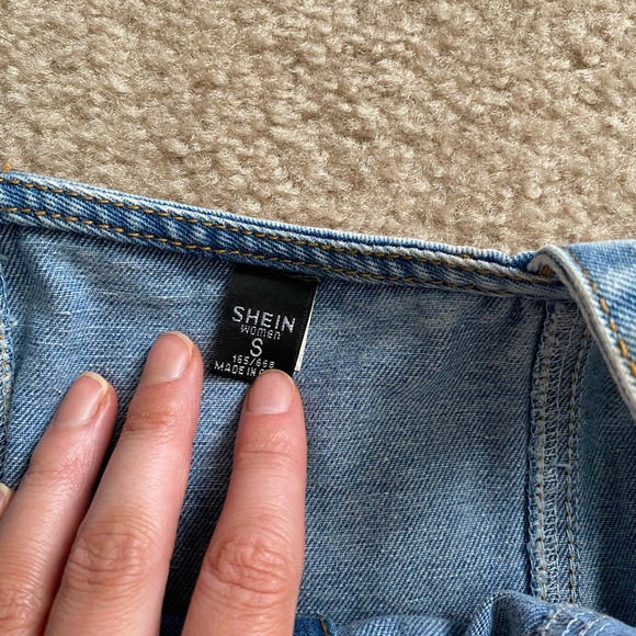 Denim button up dress with belt - Picture 4 of 4